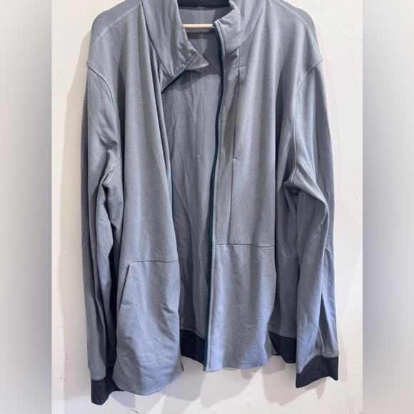 lululemon athletica Gray Sweater - Picture 1 of 8